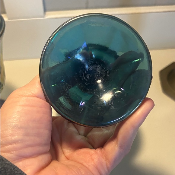 Vgt carnival glass goblet with Harvest Moon design. - Picture 4 of 7